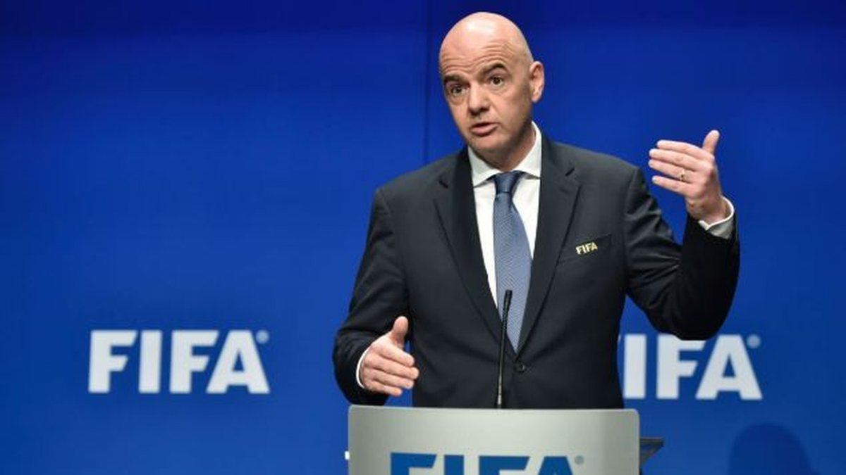Entenda a proposta de venda de ações da Fifa que gerou boicote da Uefa