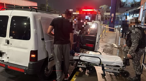 O bebê nasceu ainda sobre a ponte. A PRF (Polícia Rodoviária Federal) interrompeu o trânsito para facilitar o atendimento - Foto: Reprodução