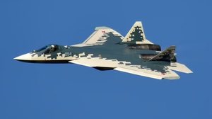 Su-57 em voo - Ministério da Defesa da Rússia