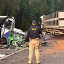 Acidente entre ônibus e carreta deixa 23 mortos e quatro feridos no Paraná - PRF
