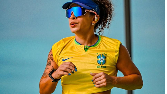 Médica praticava corrida de rua e tentava atravessar a avenida para acessar a ciclovia quando foi atingida pela motocicleta - Foto: Reprodução