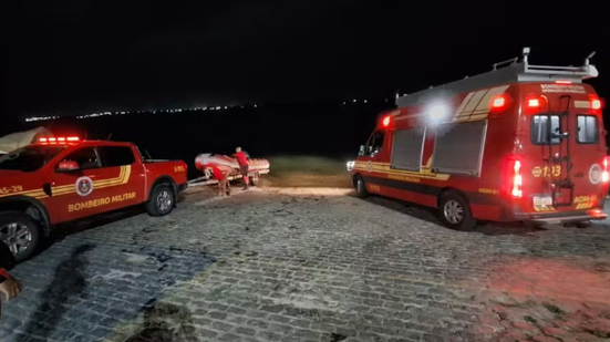 Bombeiros buscam mulher que desapareceu após embarcação tombar no Rio São Francisco em SE — - Foto: CB/SE