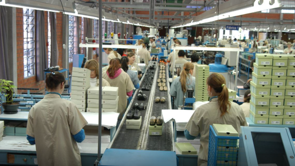 Empresas com 100 ou mais empregados devem atualizar dados até dia 31