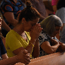 Sete em cada dez pessoas ouvidas (74%) concordam que Deus faz as pessoas serem melhores - Foto: Foto: Daniel Xavier/Canção Nova