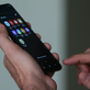 Celular antigo tem salvação? Veja como fazê\u002Dlo durar mais