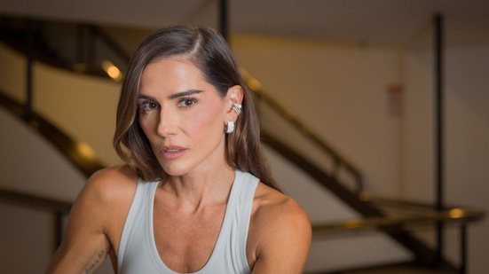 A atriz Deborah Secco - Ronny Santos / Folhapress