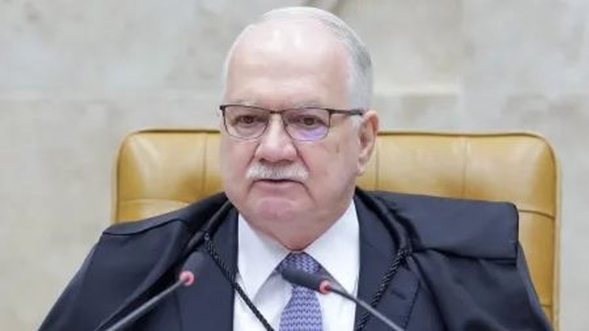 Fachin supende sessão do STF que analisaria relatório sobre Mendonça