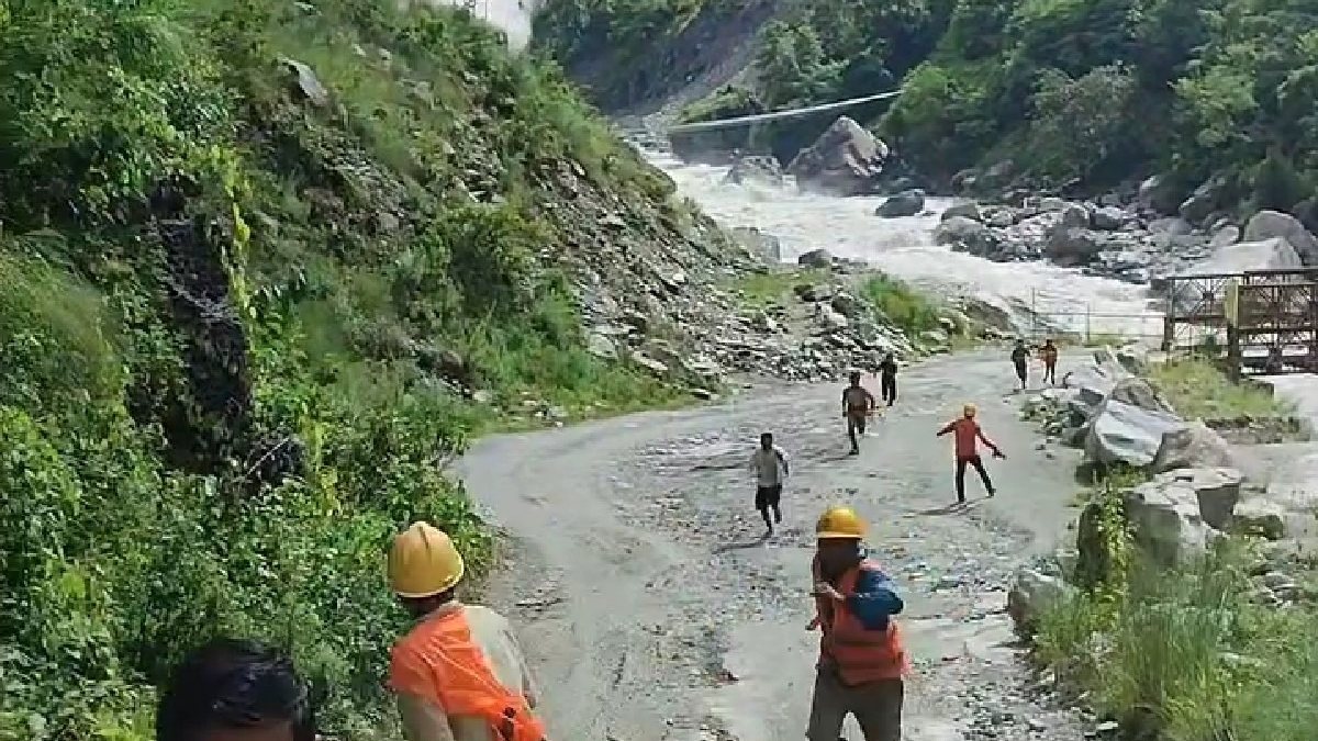 Um dia após enchente catastrófica, terremoto de magnitude 5 atinge Tibete