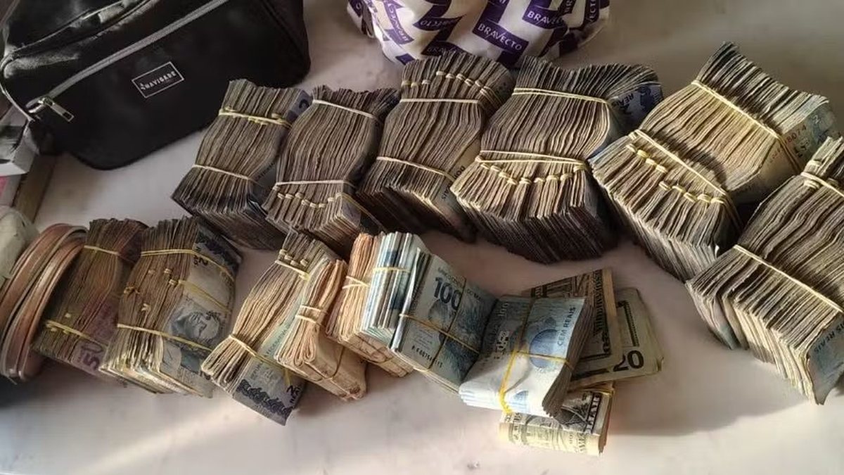 Auditor do Aeroporto de Fortaleza e empresários são presos em esquema de fraudes em importações