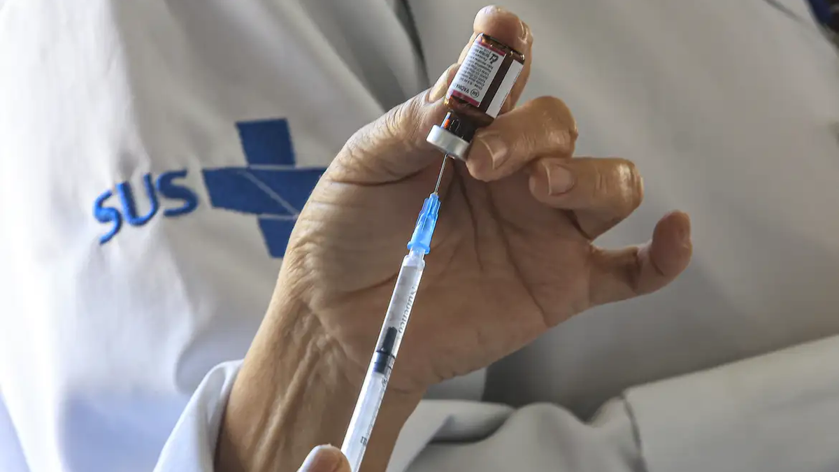 Anistia a famílias que não vacinaram crianças contra Covid\u002D19 é analisada na Câmara