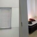 Vítima caiu de janela de alojamento em Londrina - Reprodução