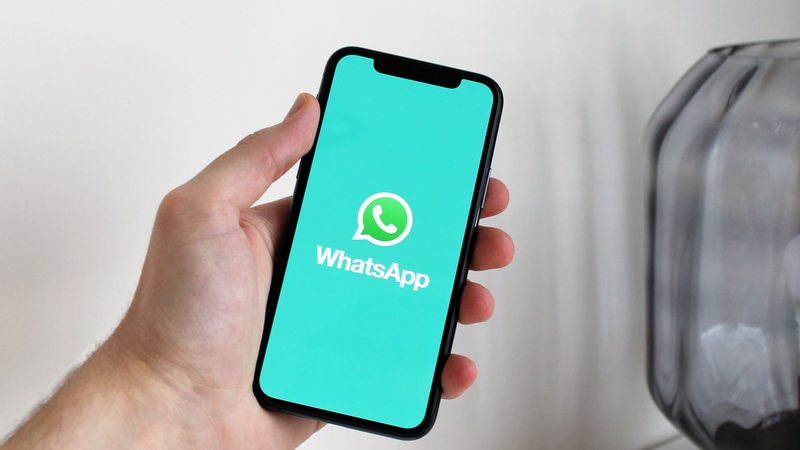 WhatsApp ganha novas funções contra golpes; veja o que muda