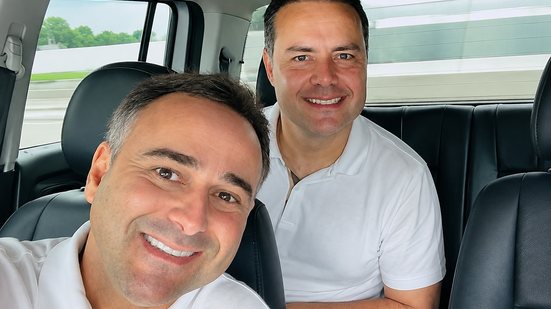 Imagem Renan Filho oficializa Yale Fernandes como candidato a vice