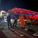 Imagem Acidente entre ônibus de turismo e carreta deixa seis mortos em MG