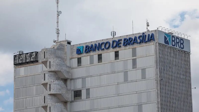 Caso Master: Tribunal de Contas do DF bloqueia até R$ 2,7 bi de ex-dirigentes do BRB