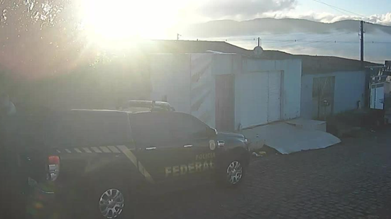 Moradores de União foram surpreendidos com chegada da Polícia Federal ainda nas primeiras horas do dia - Foto: Cortesia ao TNH1