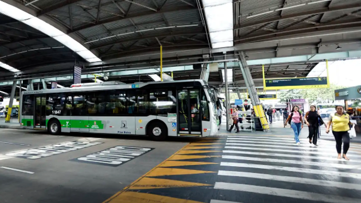 Operação combate infiltração do PCC no transporte público em São Paulo