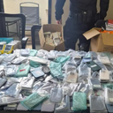 Agentes cumprem mandados na capital fluminense e em Maricá - Foto: Polícia Federal