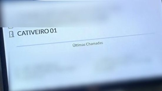 Imagem do monitor com o termo "Cativeiro 01" durante atendimento médico - Cortesia ao TNH1
