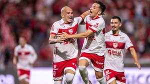 Galo vem embalando de grande vitória sobre o Criciúma - Francisco Cedrim / CRB