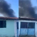 Imagem VÍDEO: incêndio atinge terreno próximo a residências e assusta moradores no Benedito Bentes