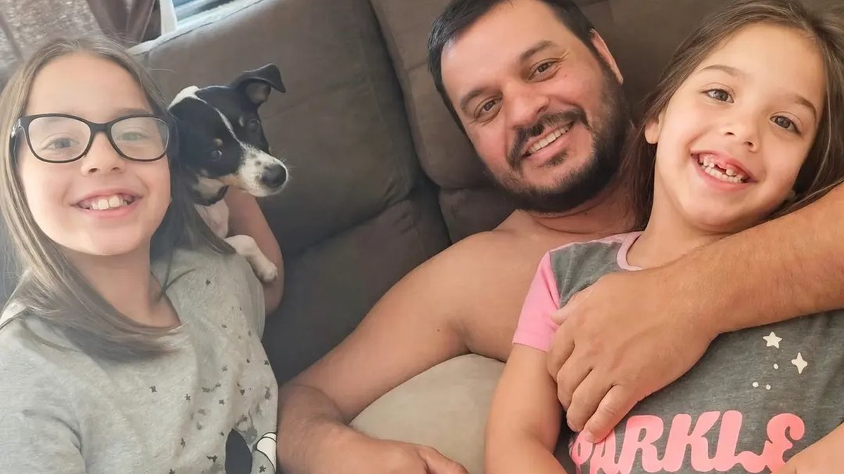 Irmãs que perderam mãe para o câncer morrem com o pai em acidente