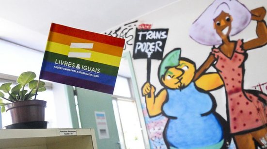 Projeto cria protocolo para atendimento de pessoas LGBTQIA+ no SUS