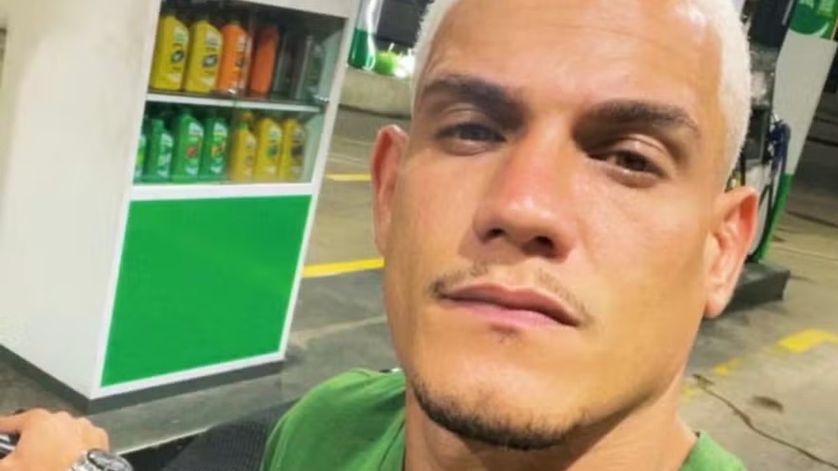 Lutador de muay thai é assassinado a tiros em bar no Rio de Janeiro\u003B ele teria sido confundido