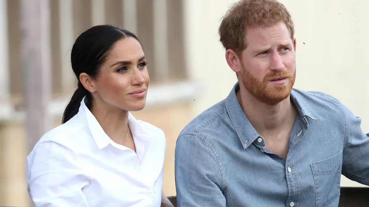 Pai de Meghan Markle é investigado por imagens de abuso sexual infantil