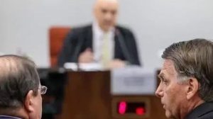 Bolsonaro com advogado diante de Alexandre de Moraes em interrogatório da ação sobre a tentativa de golpe - Gustavo Moreno / STF