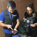 Imagem Homem é preso por sextorsão, armazenamento de material de abuso sexual infantil, induzimento à automutilação e estupro de vulnerável
