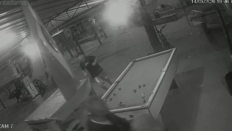 "Cerca de 10 suspeitos": polícia busca identificar autores de agressões contra torcedores do CRB em bar