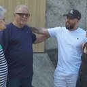 Aposentado recupera mala que caiu de carro em BH, com pertences avaliados em R$ 30 mil - Eweton Lopes / Reprodução / TV Globo
