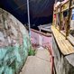 Jovem morto em escadaria jogava bola com crianças