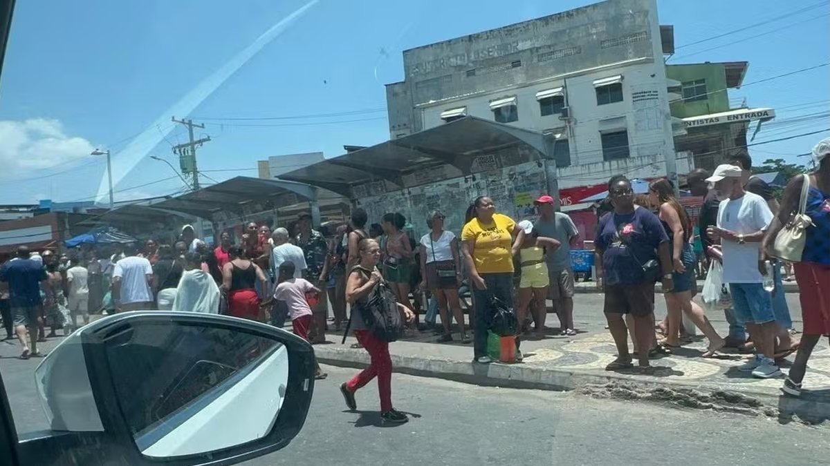 Caronas para eleitores se multiplicaram após falhas no transporte no 2º turno