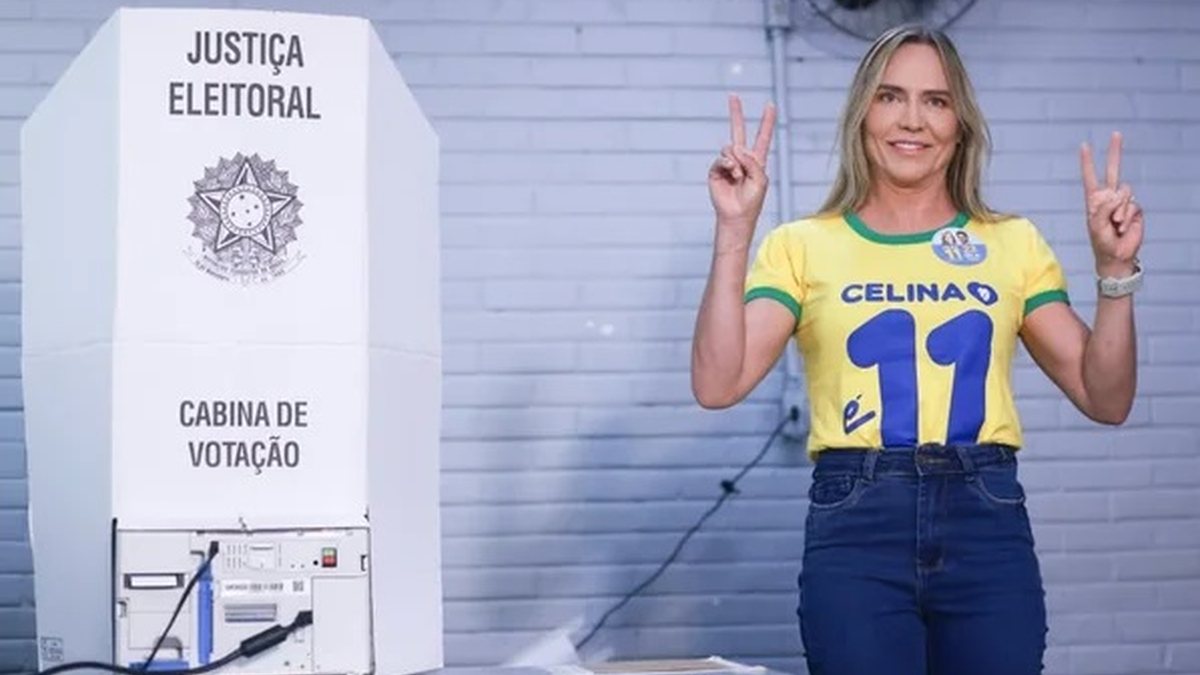 Com apoio de Flávio e Michelle, Celina Leão é reeleita governadora do Distrito Federal