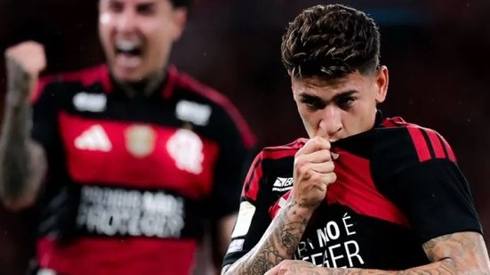 Flamengo marca no fim contra o Atlético\u002DMG e mantém liderança