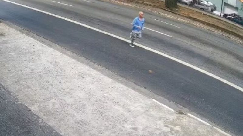Jornalista corre atrás de bandido após ter celular roubado, passa mal e morre