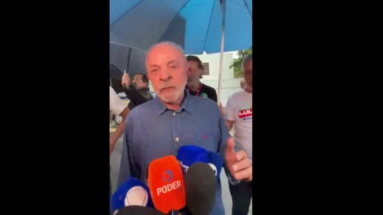 Imagem Lula cobra TSE por mais tempo de votação após denúncias de falta de ônibus em SP e Salvador
