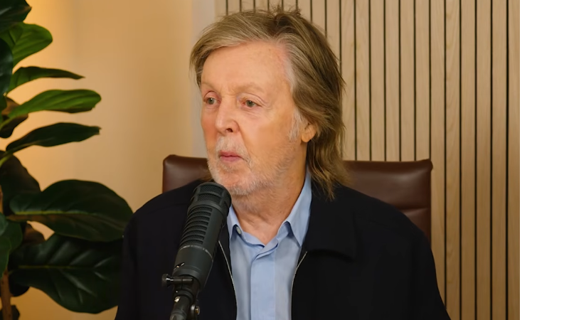 Paul McCartney se irrita com escalação de filme dos Beatles e cobra diretor