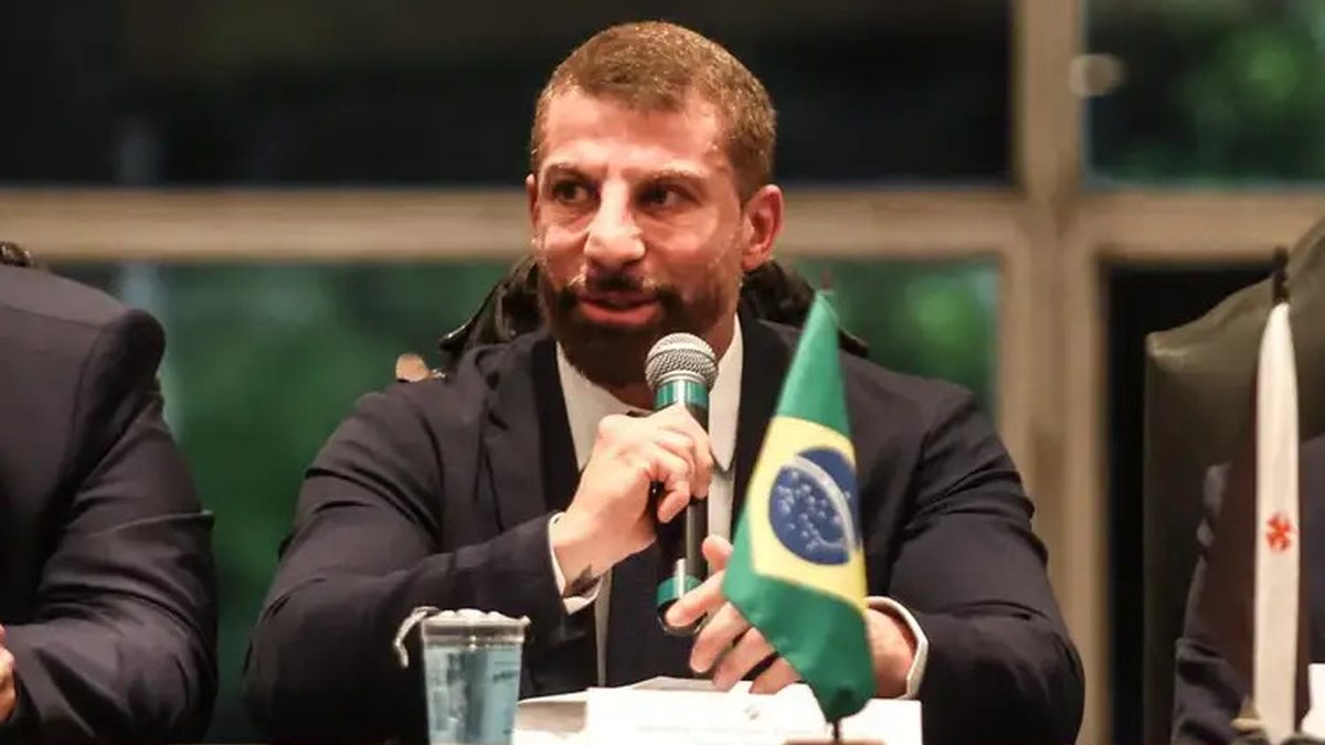 Vídeo: votação no Conselho Deliberativo para venda da SAF do Vasco tem bate\u002Dboca