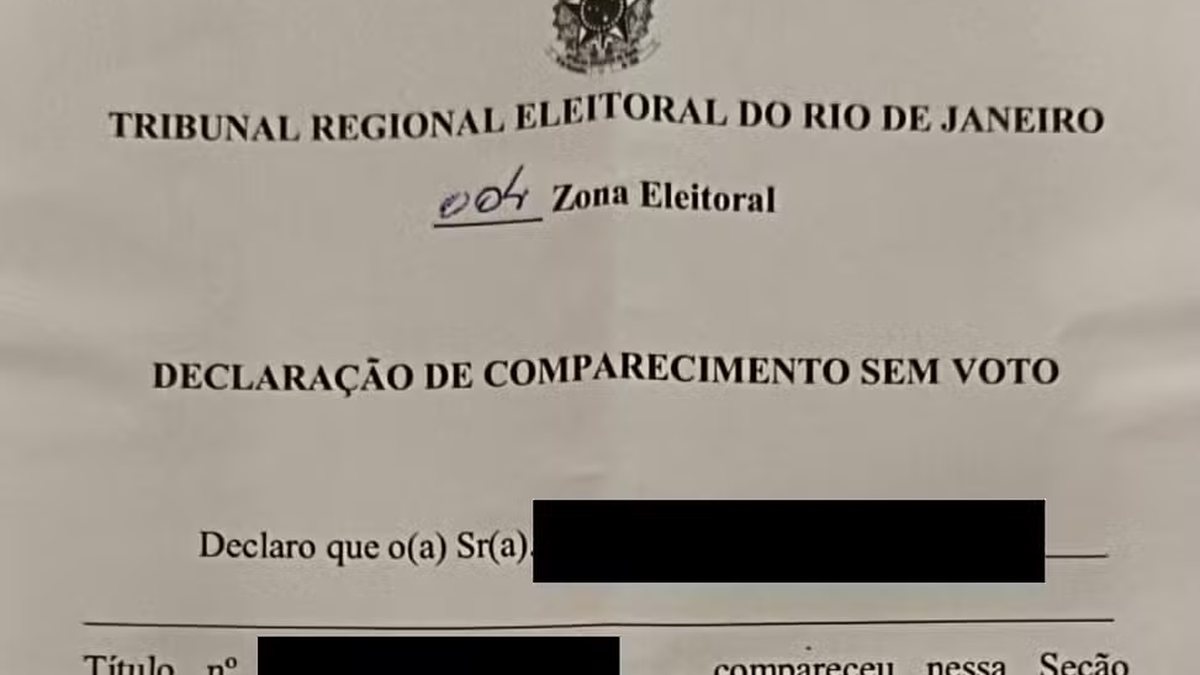 Eleitores recebem declaração de presença \u0027sem voto\u0027 no Rio de Janeiro