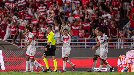CRB vence Londrina, entra no G\u002D6 e rebaixa o Tubarão para a Série C