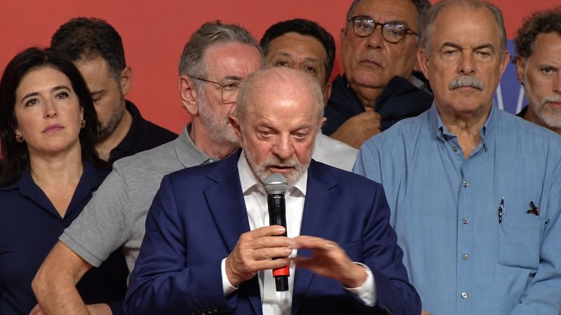 Lula diz que segundo turno será momento de apresentar propostas e pede participação de eleitores