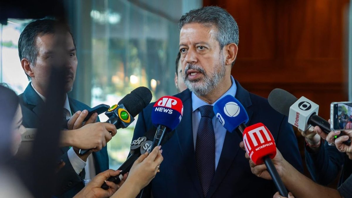 Arthur Lira defende diálogo e responsabilidade após reeleição de Lula