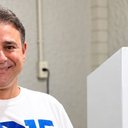 Imagem Candidato a vice-governador de Renan Filho, Yale Fernandes vota em Arapiraca