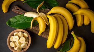 A banana é uma fruta rica em nutrientes benéficos para a saúde (Imagem: Esin Deniz | Shutterstock)