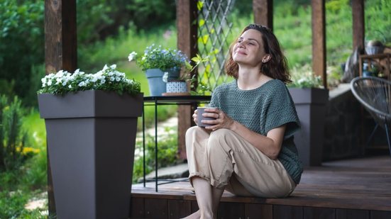 Morar em cidades mais tranquilas contribui para o bem-estar físico e mental (Imagem: Olezzo | Shutterstock)