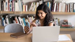 É possível preservar o foco e garantir um estudo mais eficaz sem abrir mão da conectividade (Imagem: fizkes | Shutterstock)