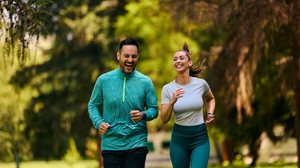 O cuidado com a saúde se constrói com hábitos diários (Imagem: Drazen Zigic | Shutterstock)